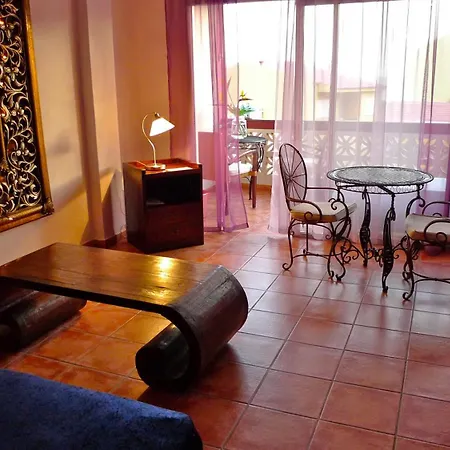 The Gomera Lounge *